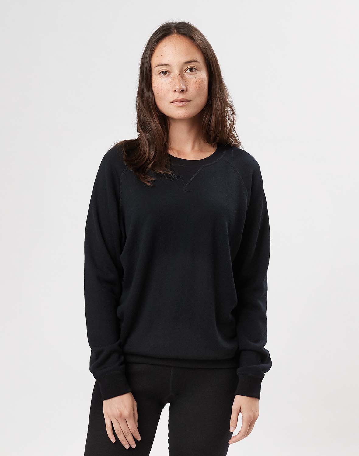 sweater-zwart-dames-916pwa-1.jpg