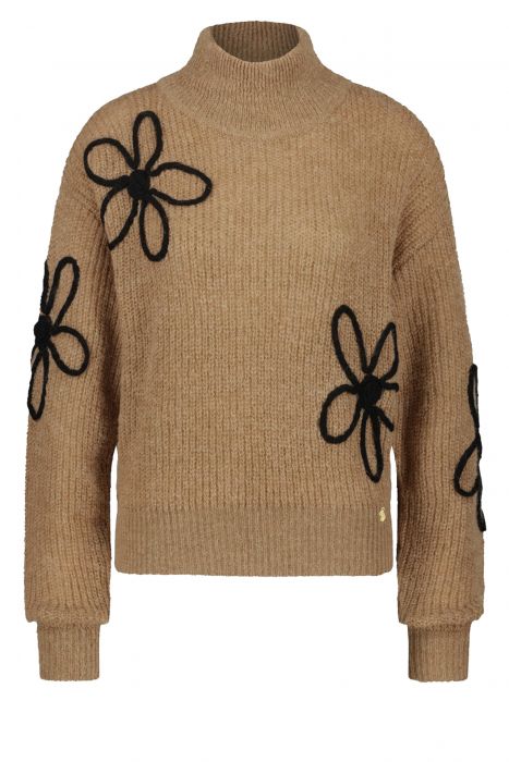 trui-bloemen-302soi-1.jpg